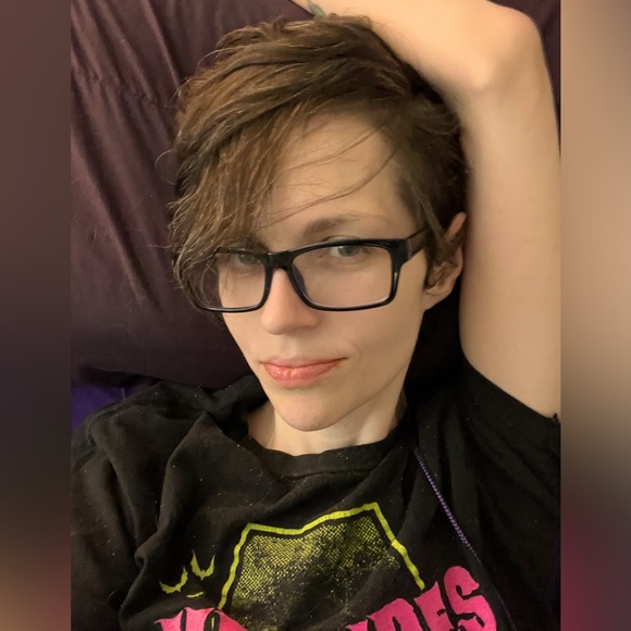 Meet your Posher, Bryony (Bry)! - Picture 6 of 14